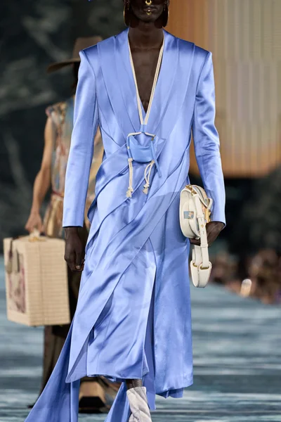 Look 202